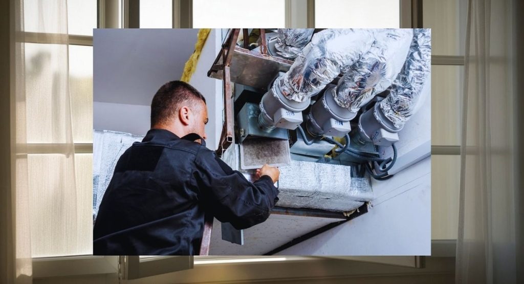 fenetre ouverte avec rideaux laissant entrer la lumiere et l air frais pour ventiler naturellement une piece